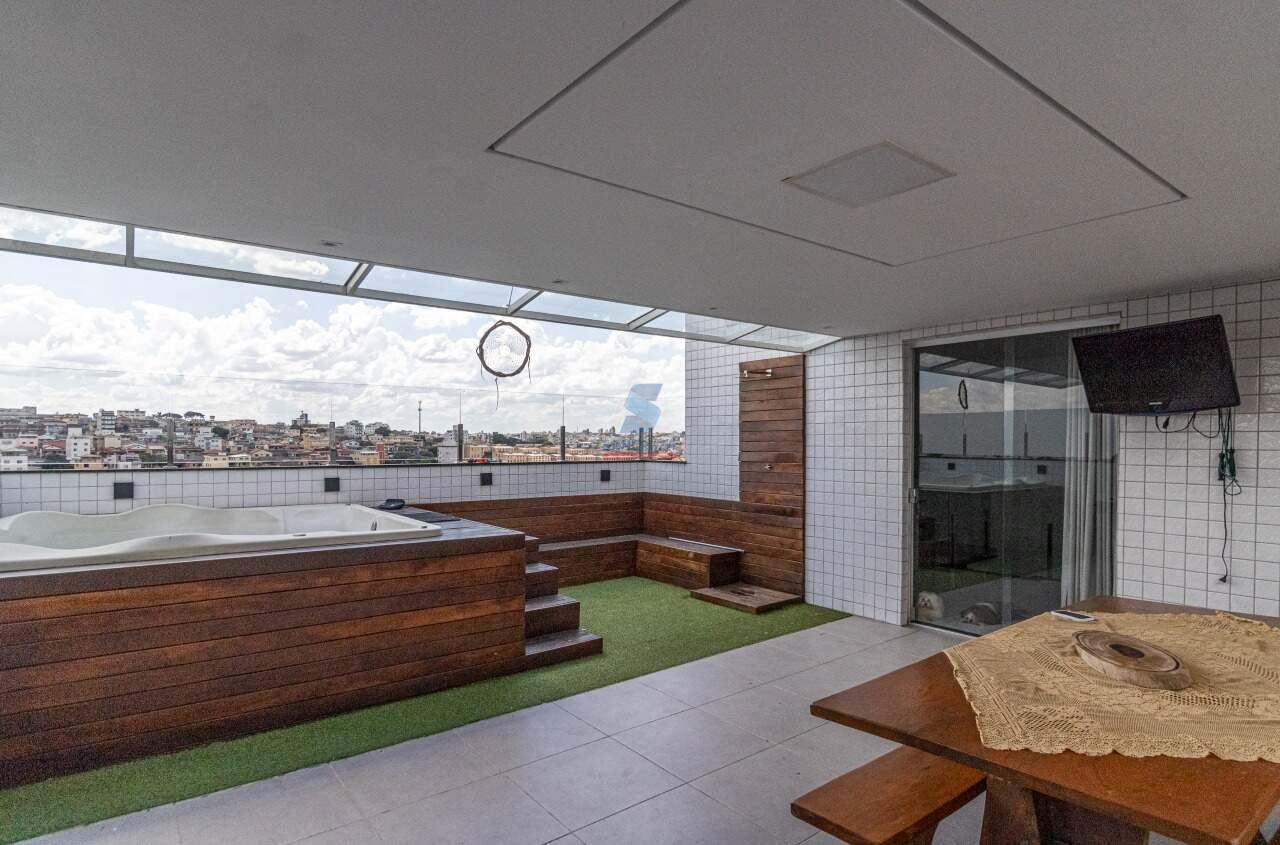 Cobertura à venda no Inconfidentes: 