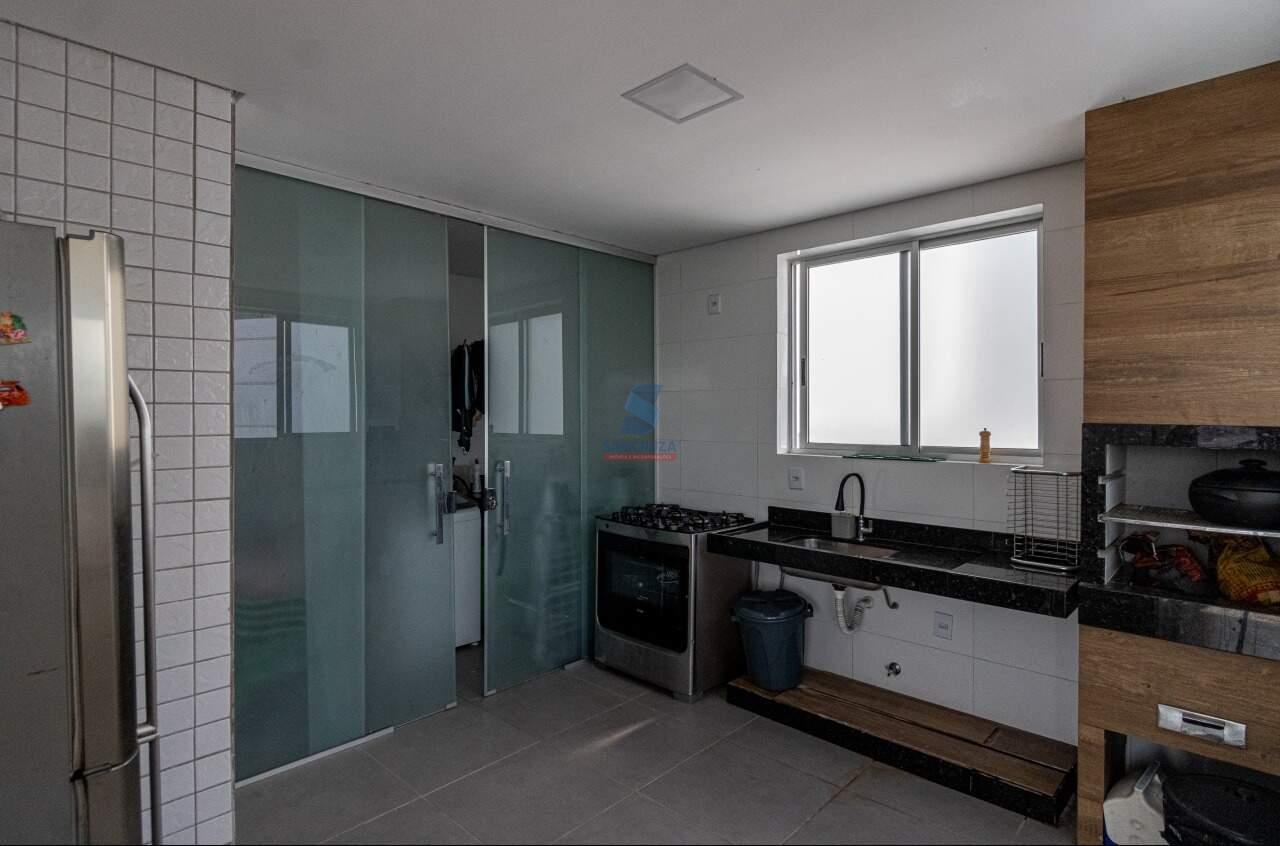 Cobertura à venda no Inconfidentes: 