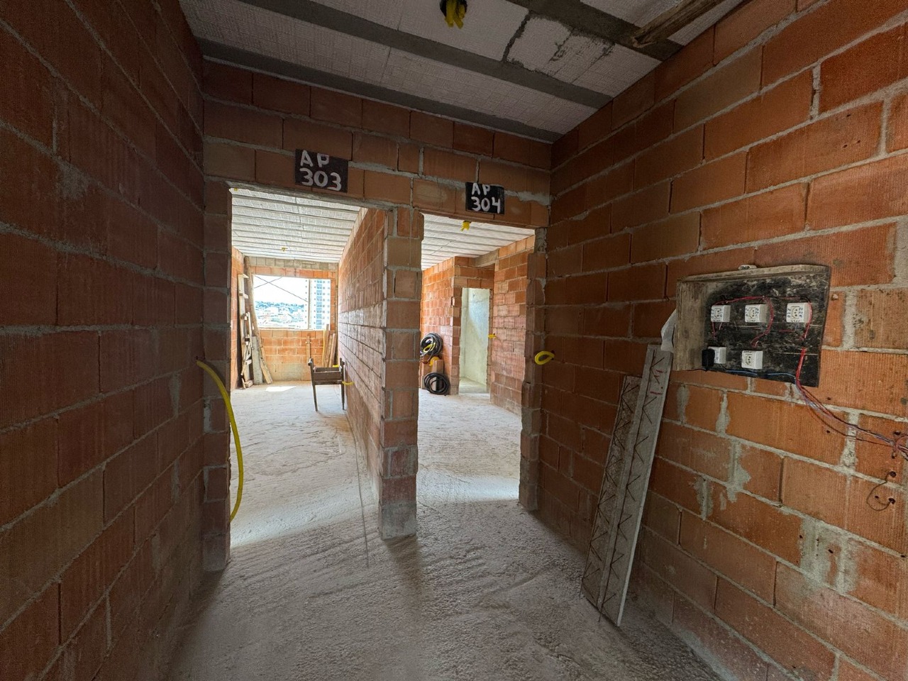 Apartamento à venda no Riacho das Pedras: 