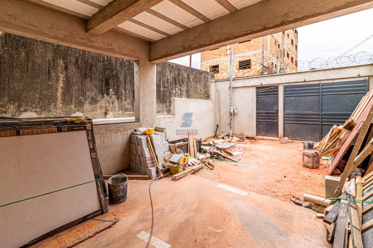 Casa Geminada à venda no Santa Cruz Industrial: 