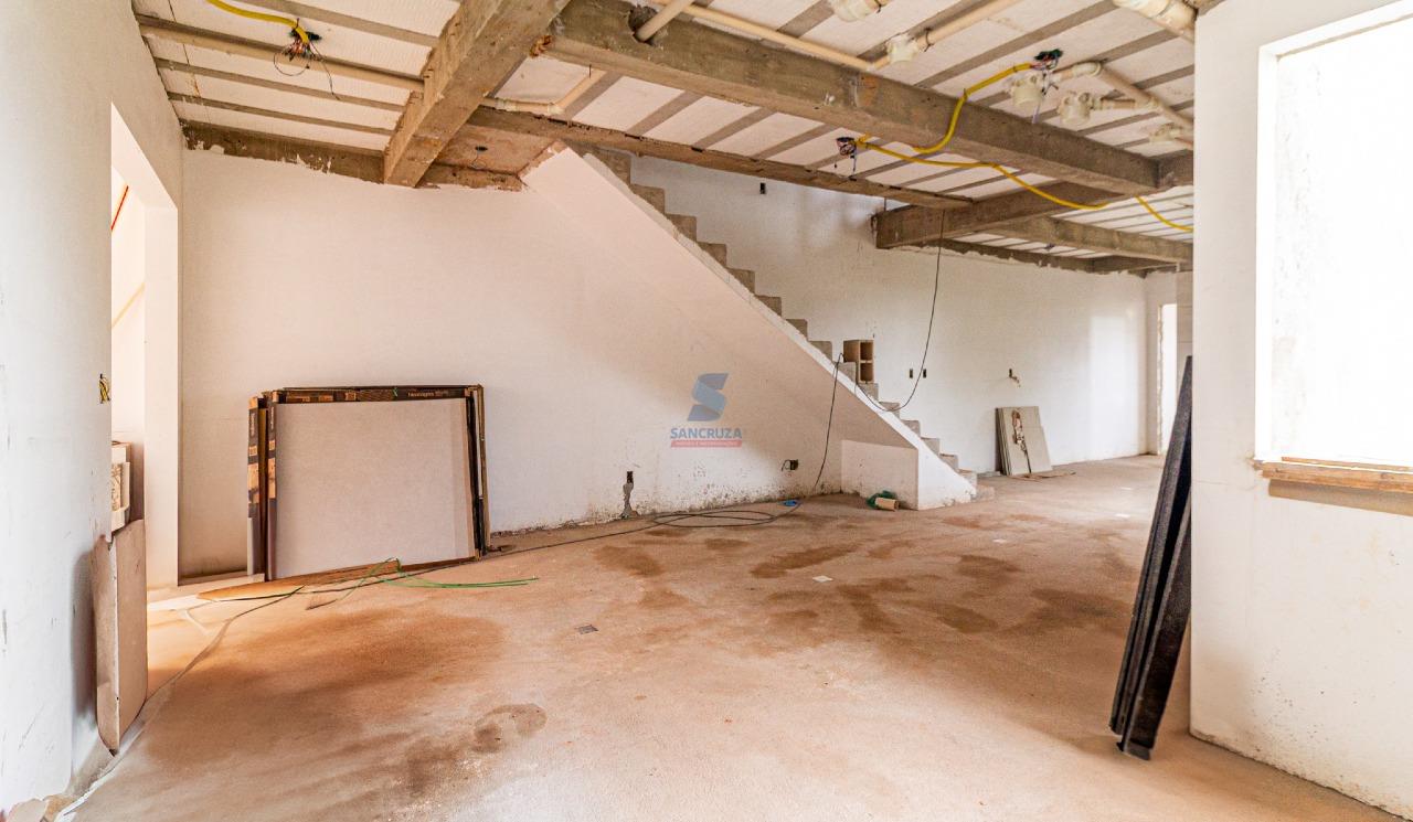 Casa Geminada à venda no Santa Cruz Industrial: 