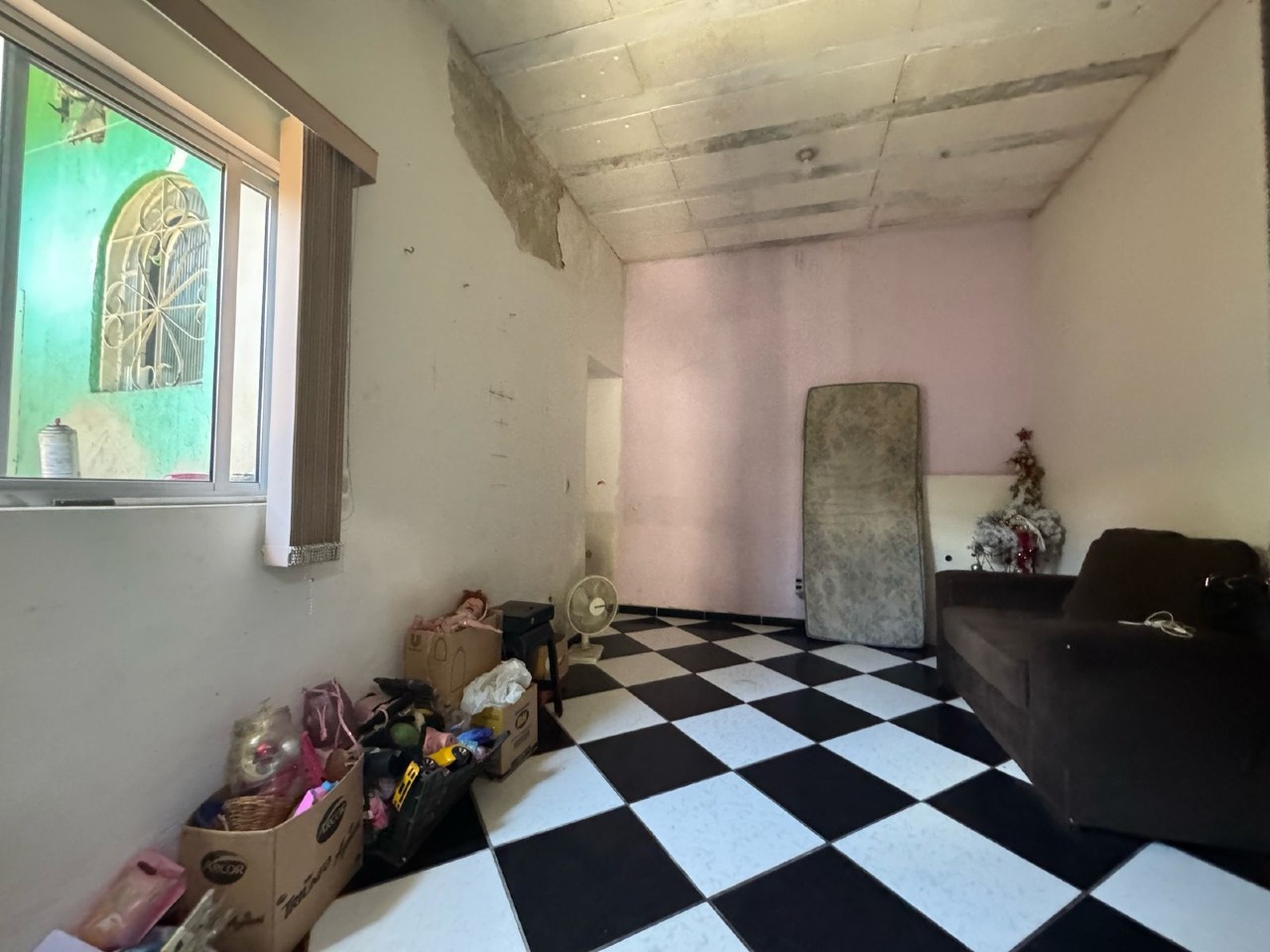 Casa à venda no Conjunto Água Branca: 