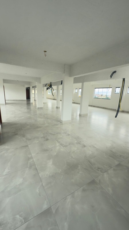 Andar corrido para aluguel no Três Barras: 