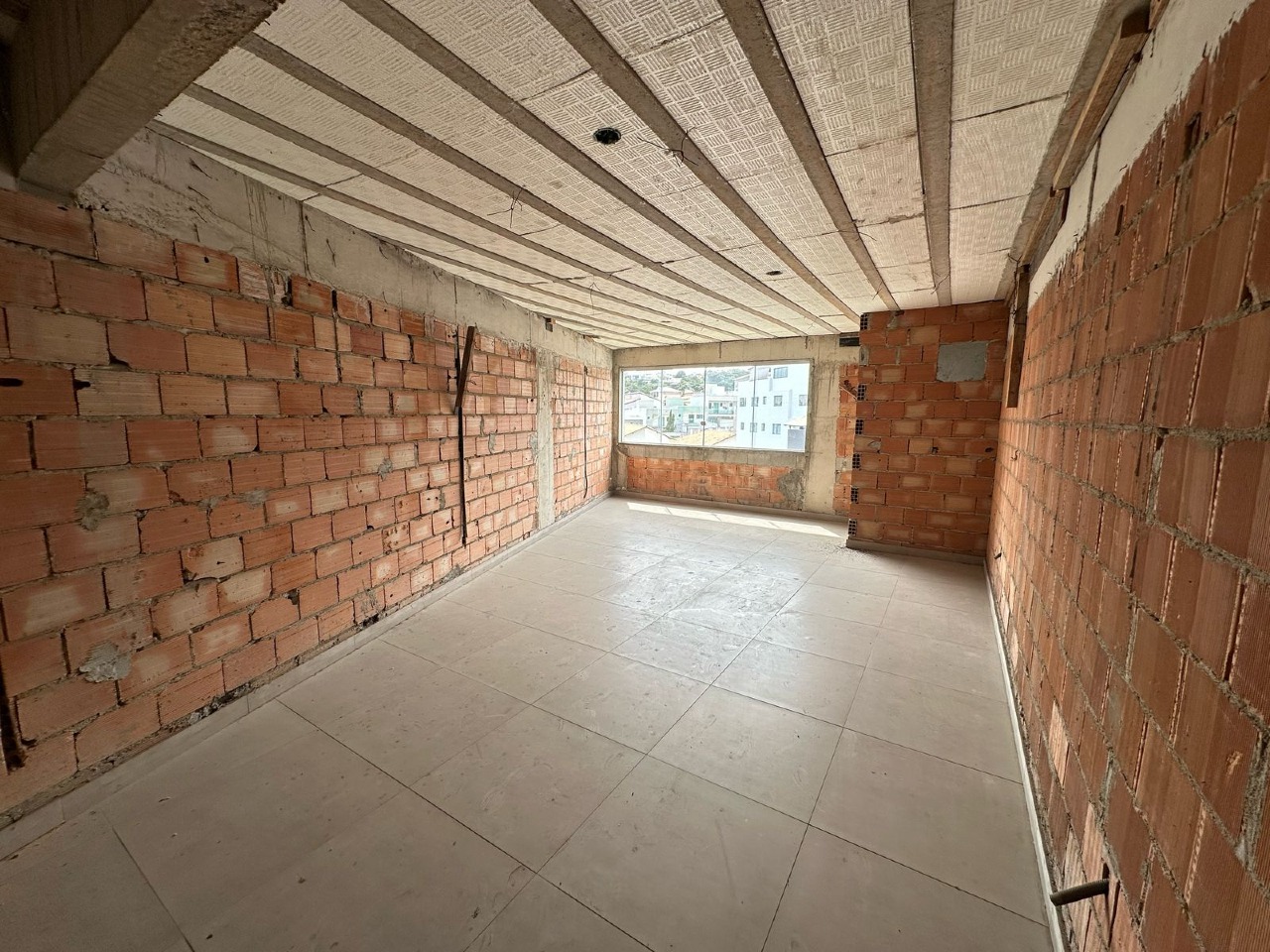 Sala para aluguel no Europa: 