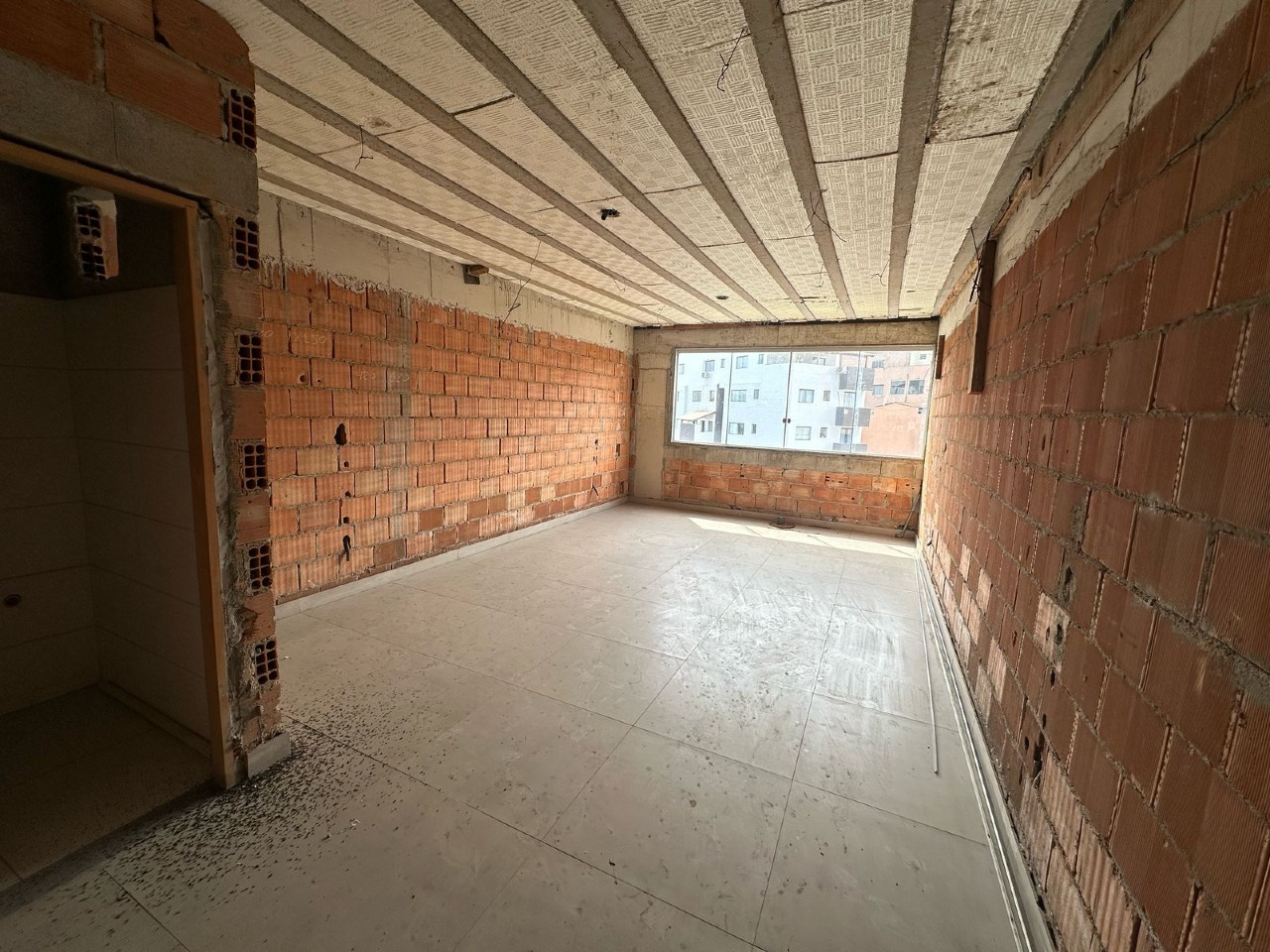 Sala para aluguel no Europa: 