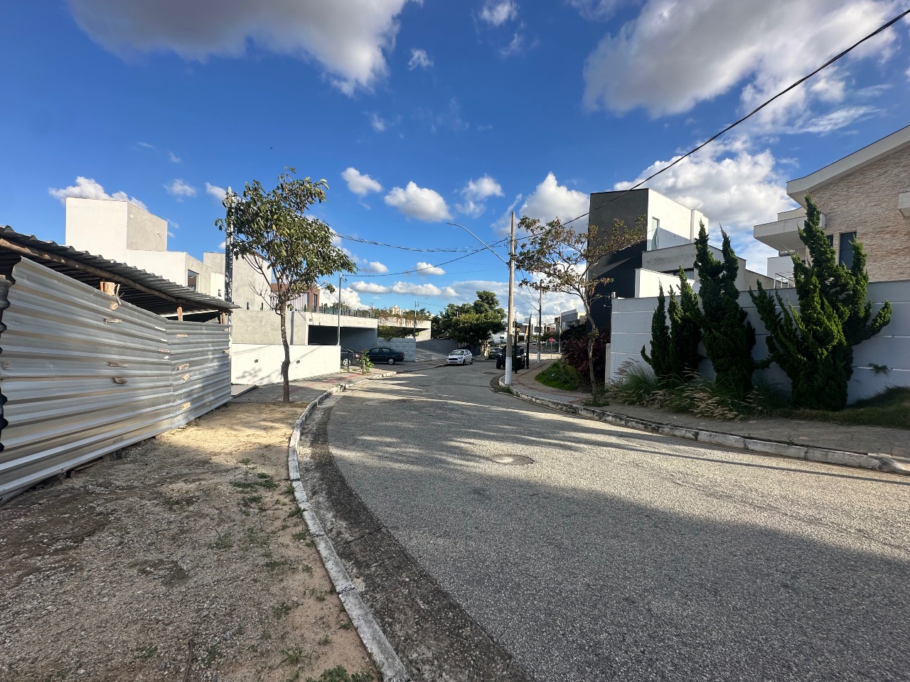 Lote / Área / Terreno à venda no Estância Silveira: 