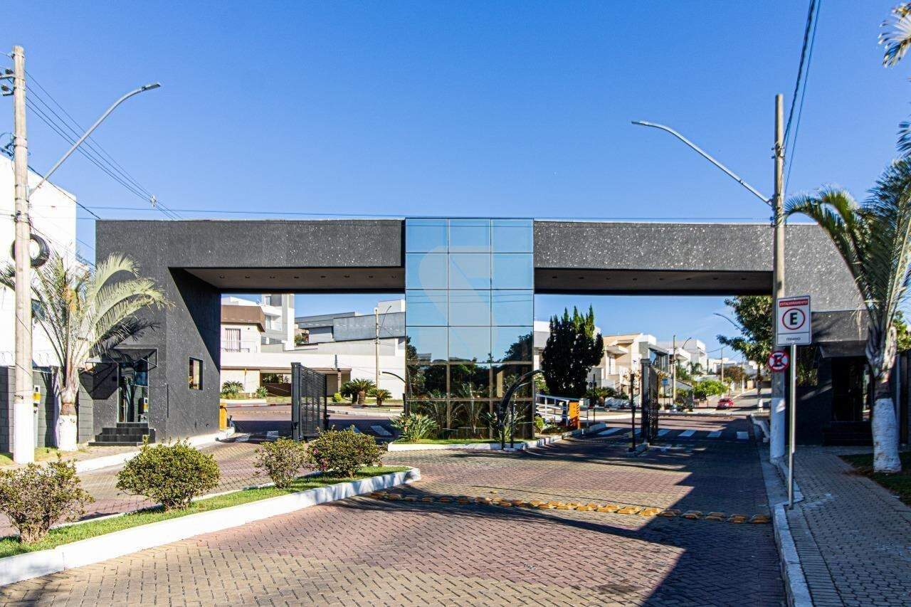 Lote / Área / Terreno à venda no Estância Silveira: 