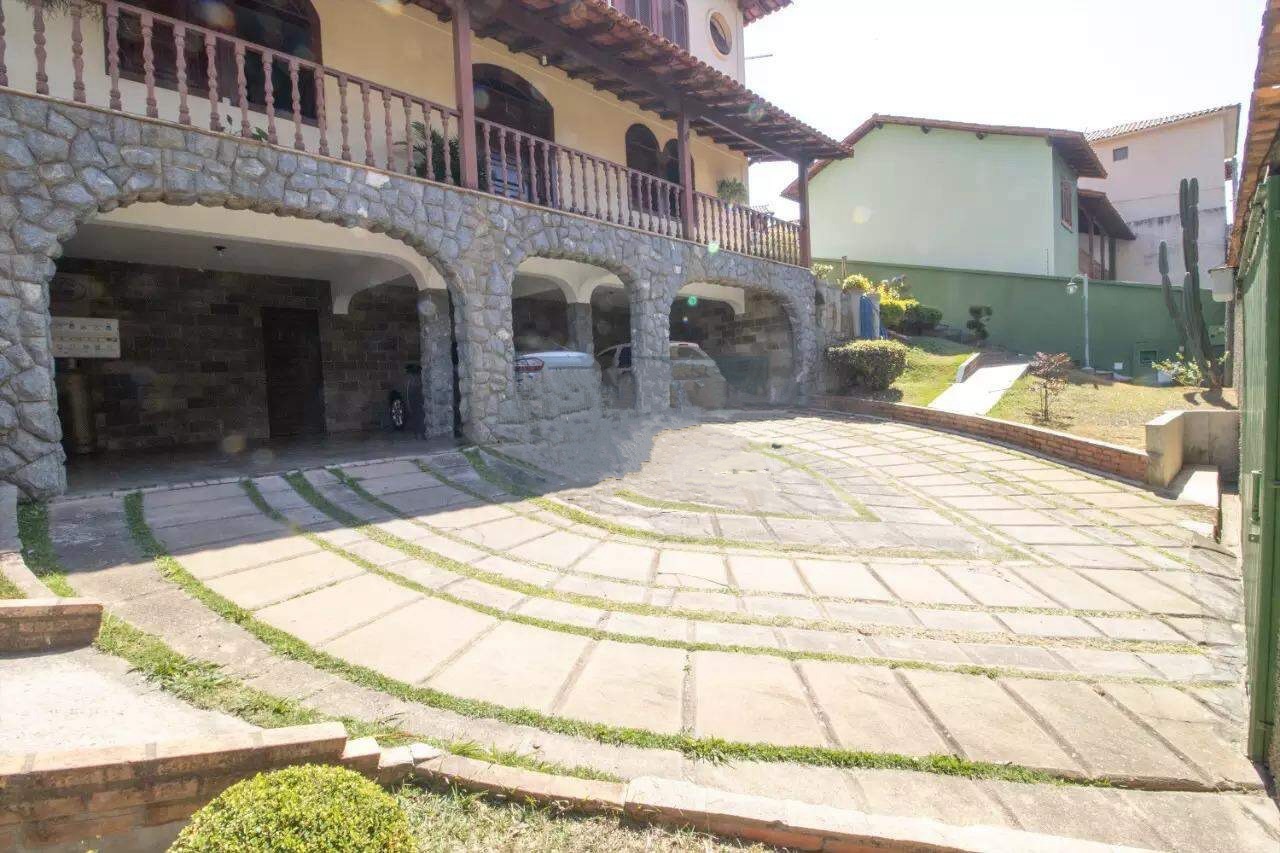 Casa à venda no Santa Cruz Industrial: 