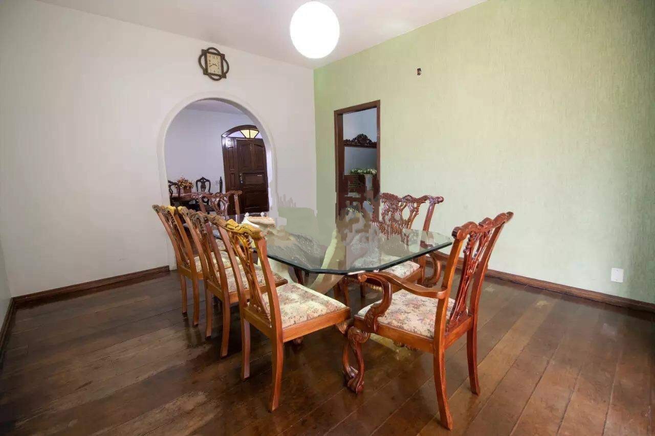 Casa à venda no Santa Cruz Industrial: 