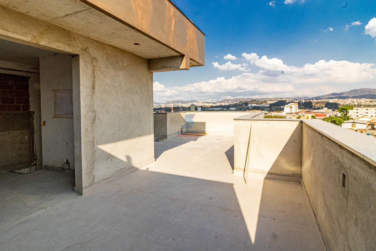 Cobertura à venda no Jardim Industrial: 