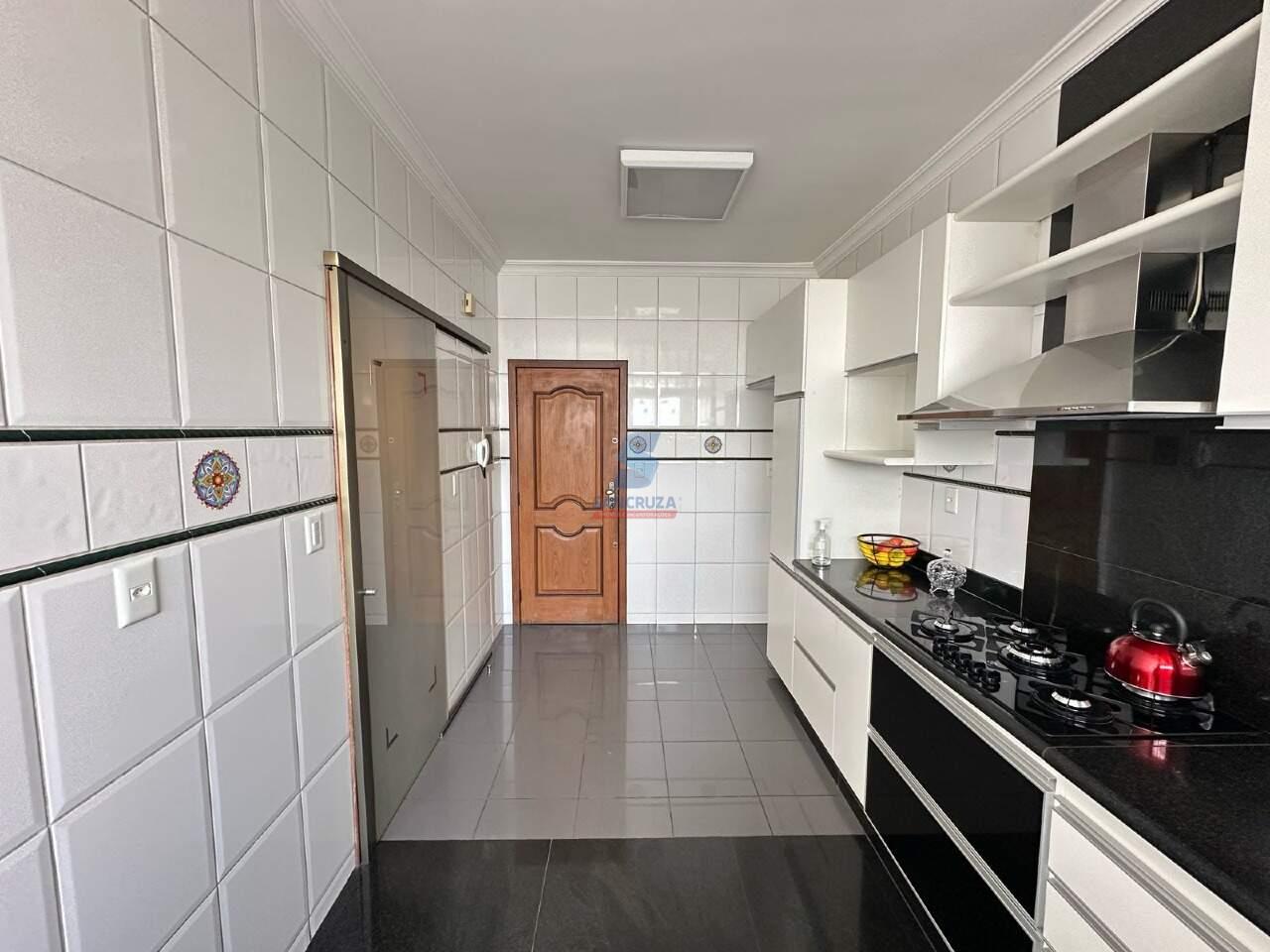 Cobertura à venda no Eldorado: 