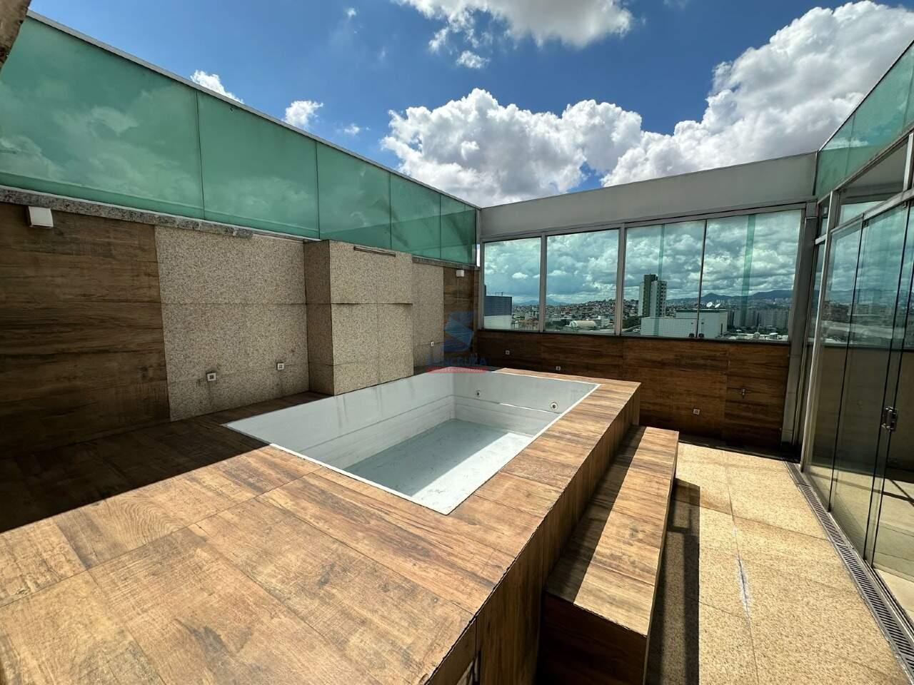 Cobertura à venda no Eldorado: 