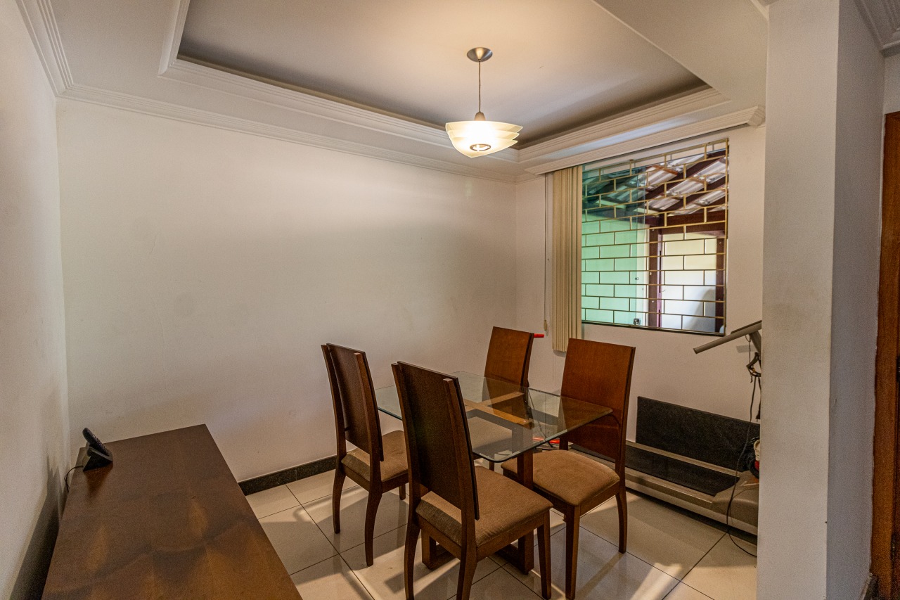 Casa Geminada à venda no Nossa Senhora do Carmo: 