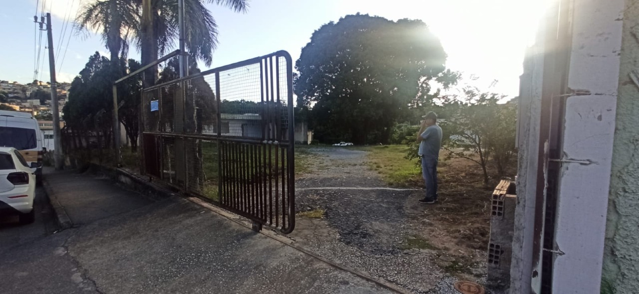 Lote / Área / Terreno à venda no Fonte Grande: 