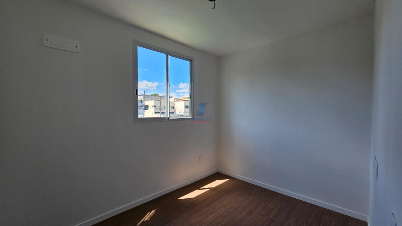 Apartamento à venda no Colonial: 