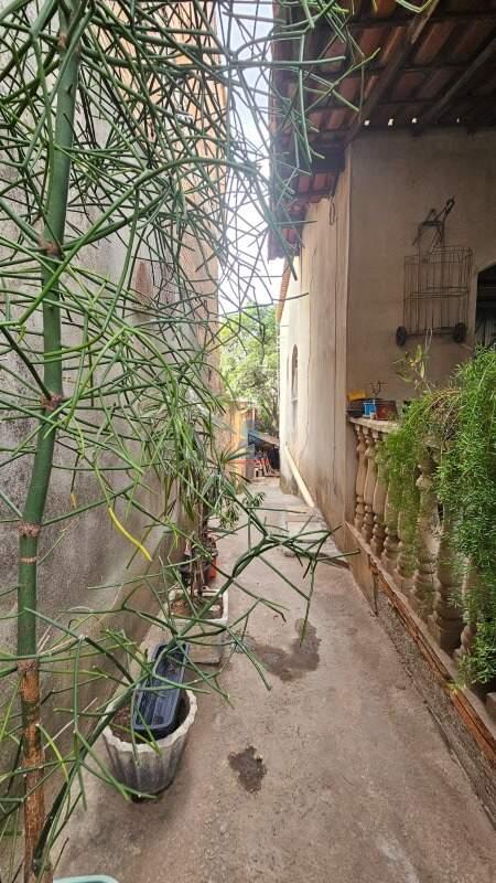 Casa à venda no Industrial São Luiz: 