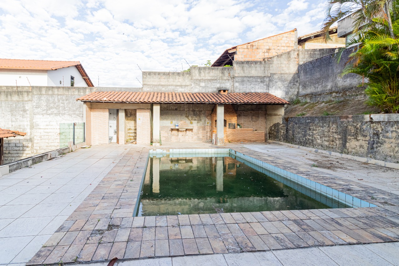 Casa à venda no Colonial: 