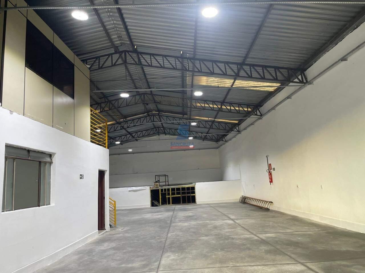 Galpão para aluguel no Parque Maracanã: 