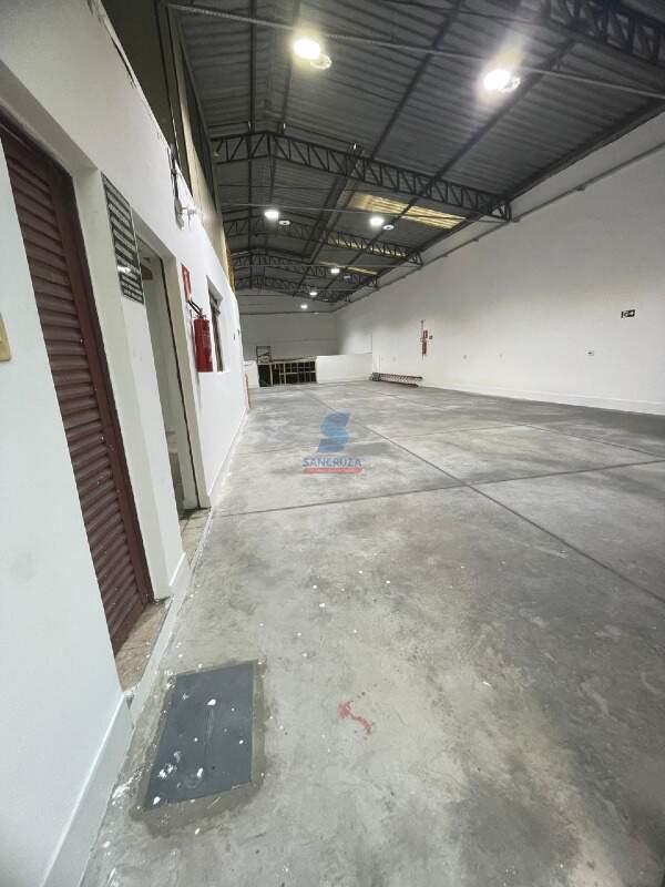 Galpão para aluguel no Parque Maracanã: 