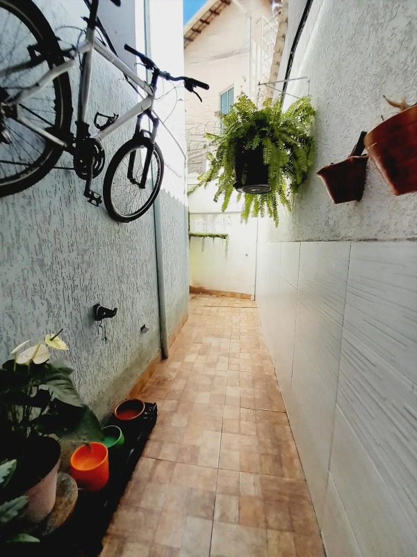 Casa Geminada à venda no Cabral: 