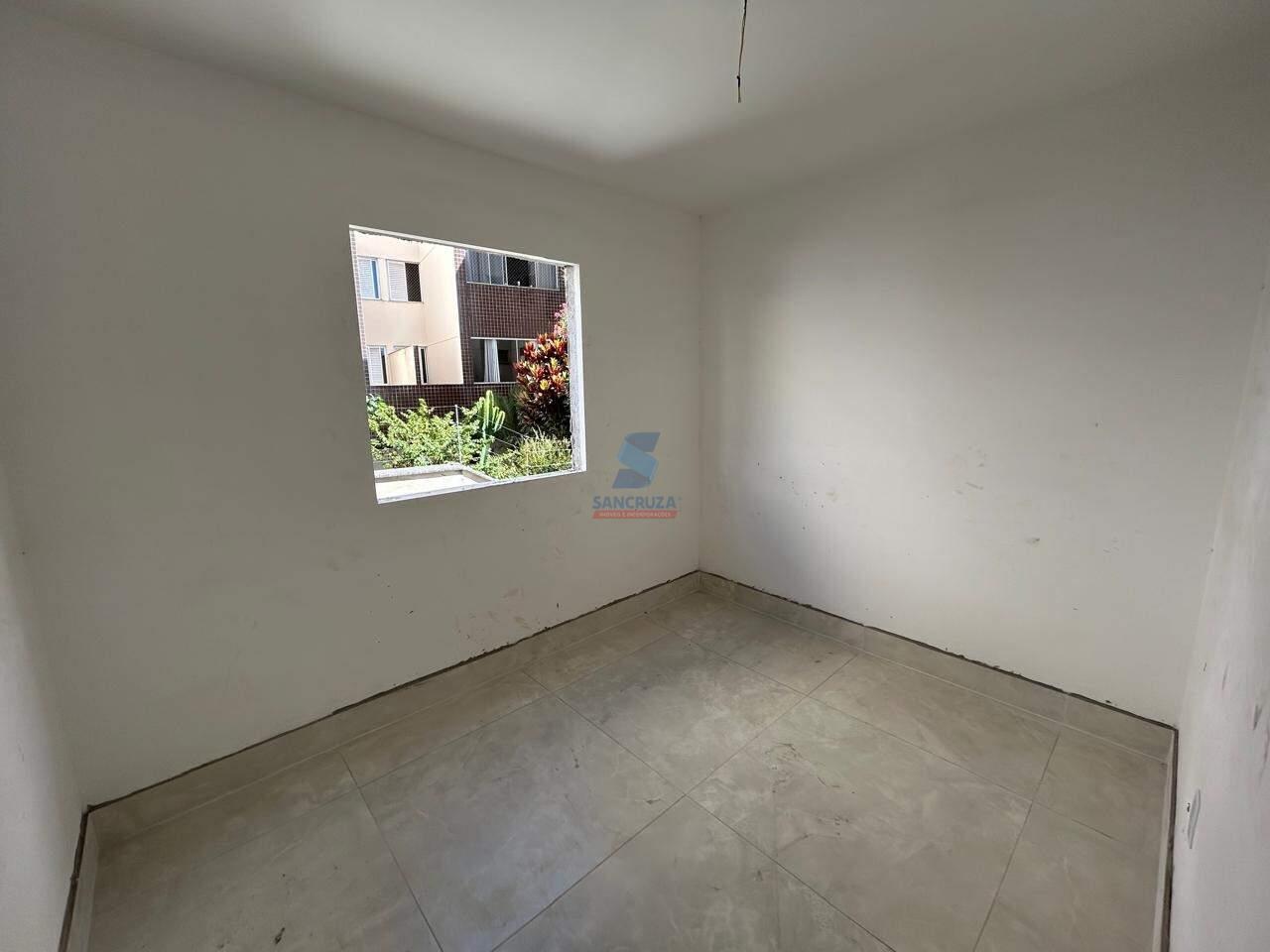 Cobertura à venda no Arvoredo: 