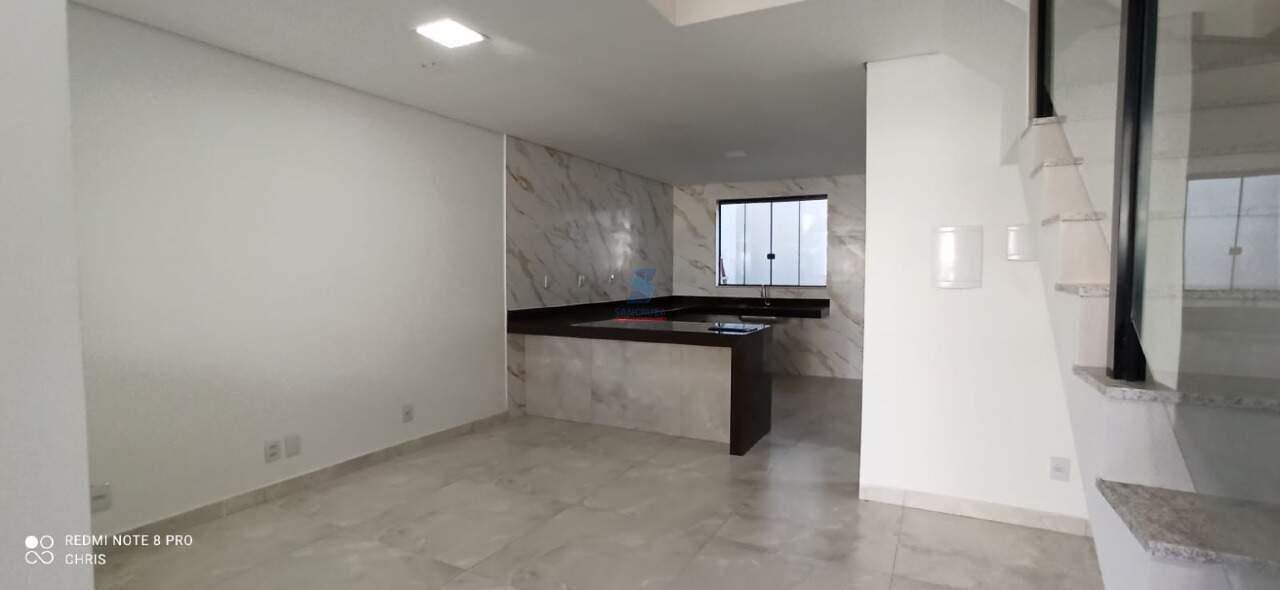 Casa Geminada à venda no Cândida Ferreira: 