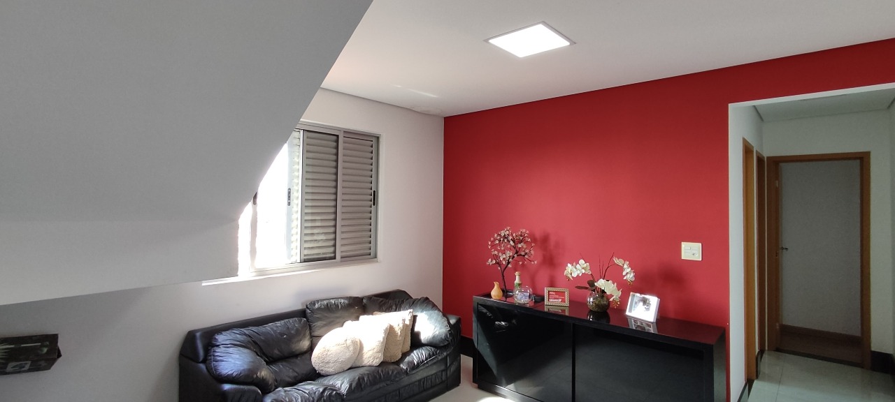 Cobertura à venda no Inconfidentes: 