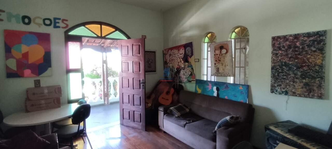 Casa à venda no Santa Cruz Industrial: 