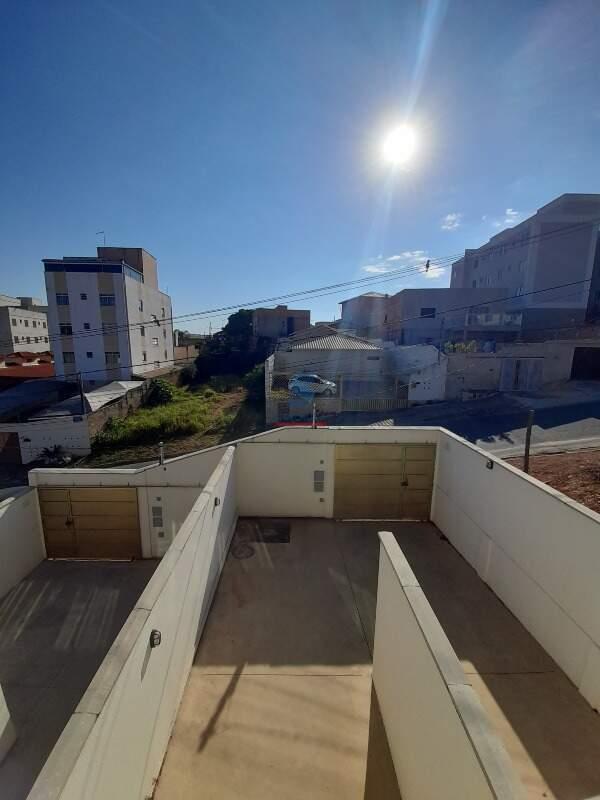 Casa à venda no Vale das Orquídeas: 