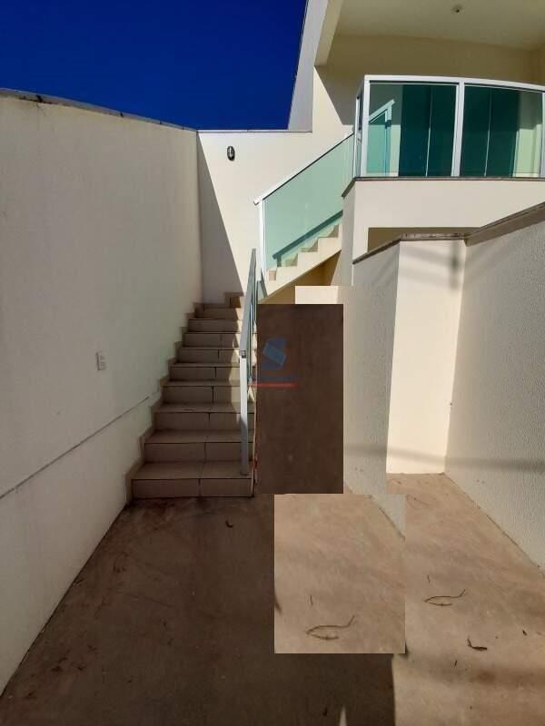 Casa à venda no Vale das Orquídeas: 