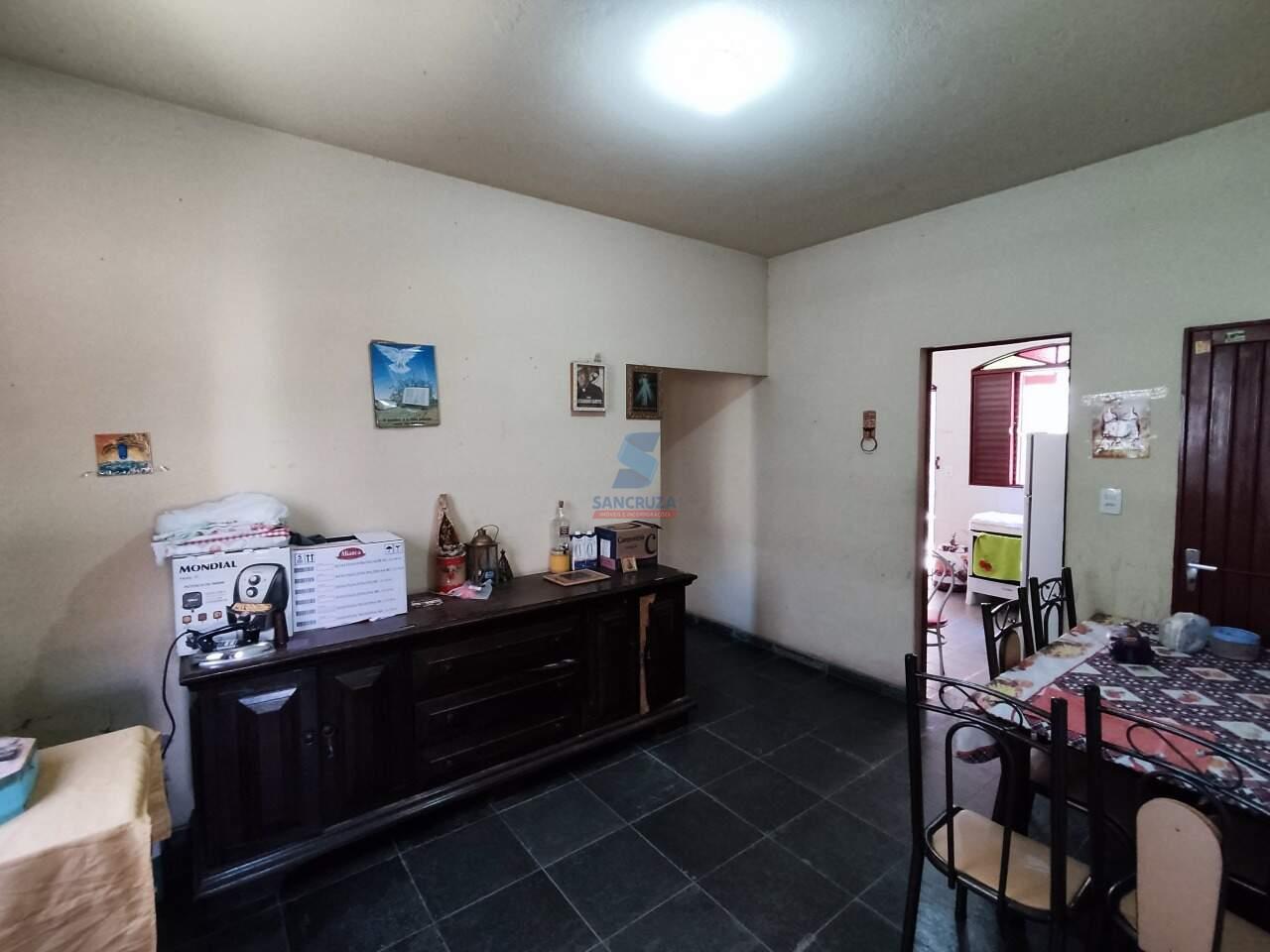 Casa à venda no Tropical: 