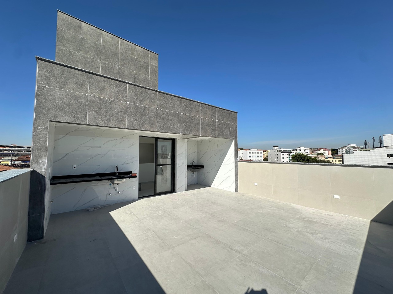 Cobertura à venda no Novo Eldorado: 