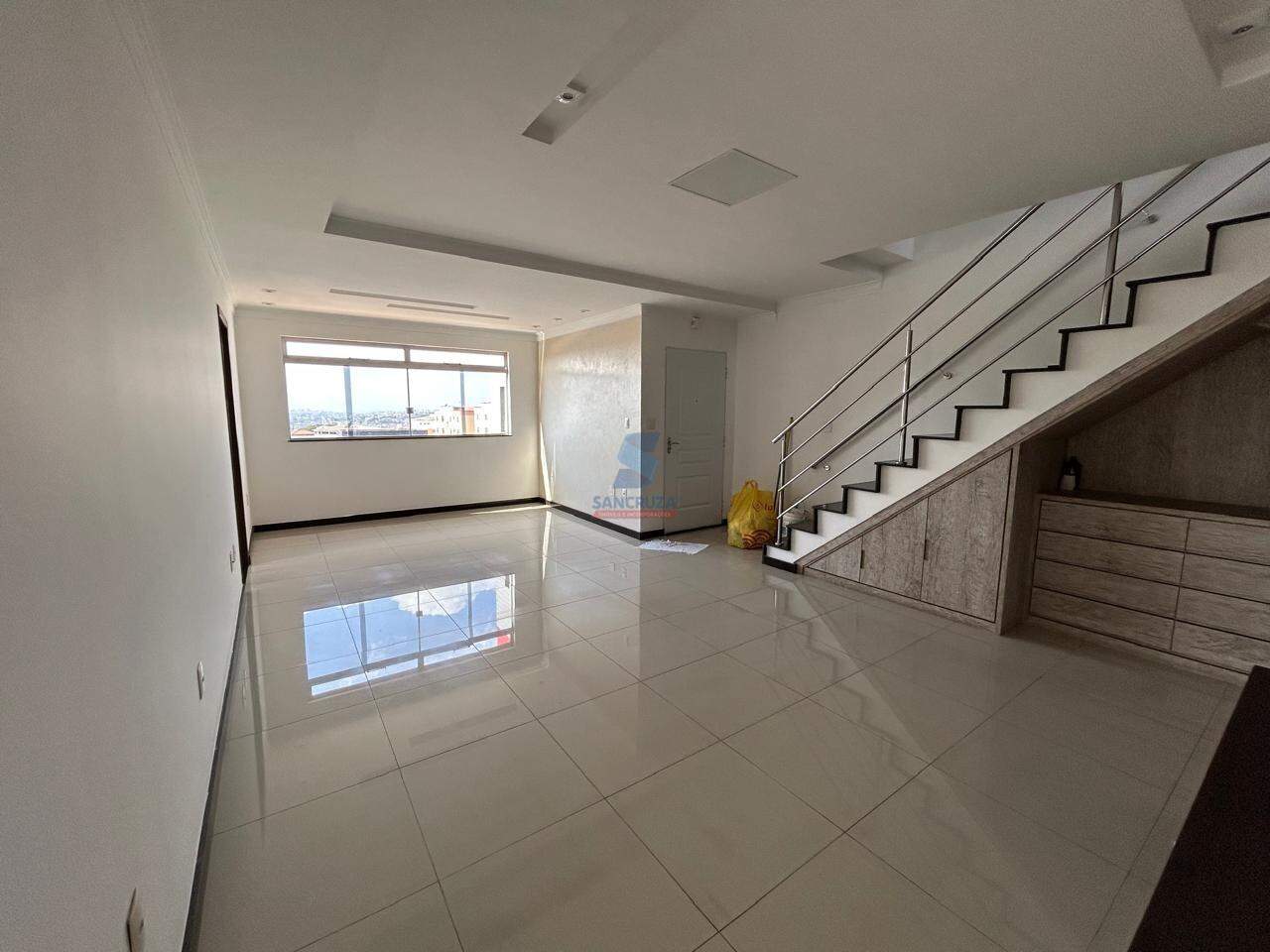 Cobertura à venda no Industrial: 