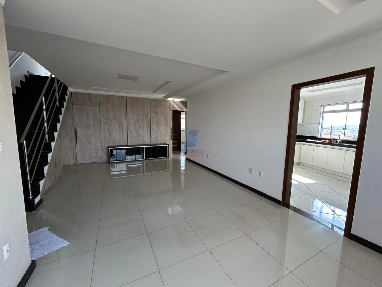 Cobertura à venda no Industrial: 