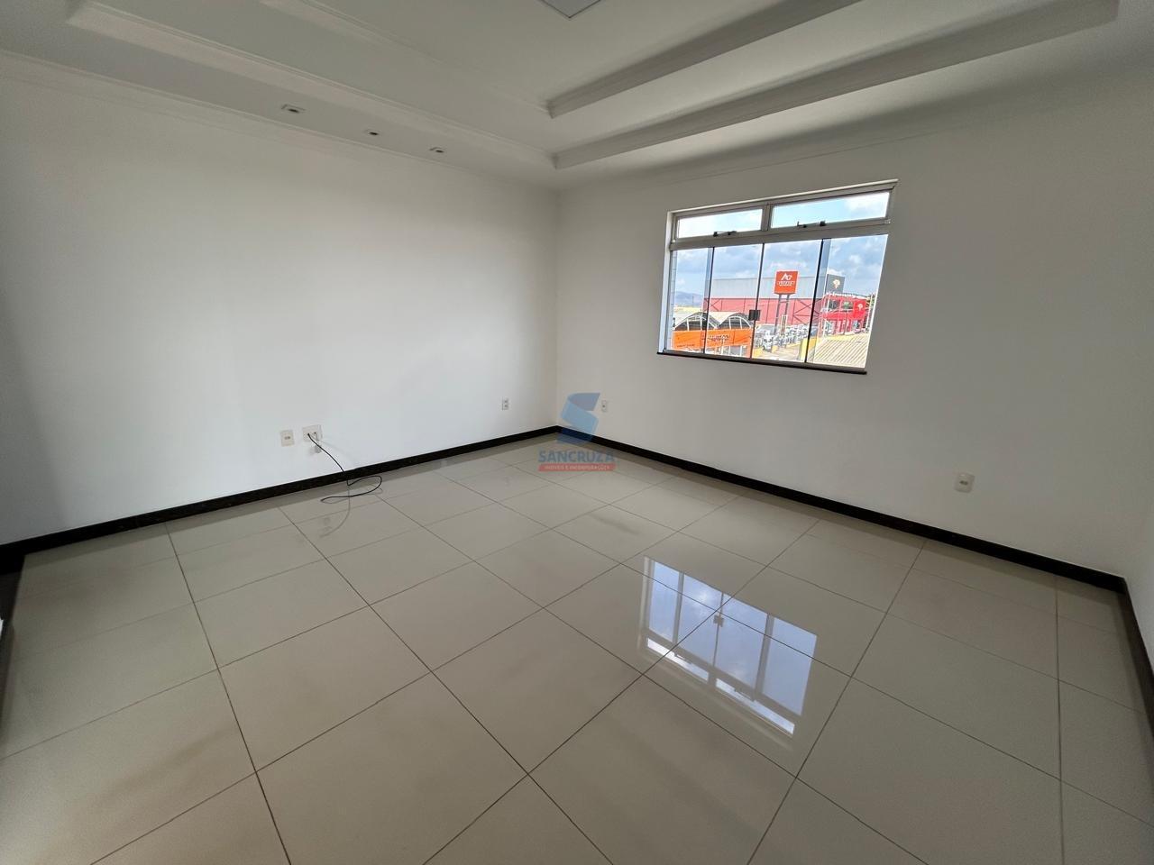 Cobertura à venda no Industrial: 