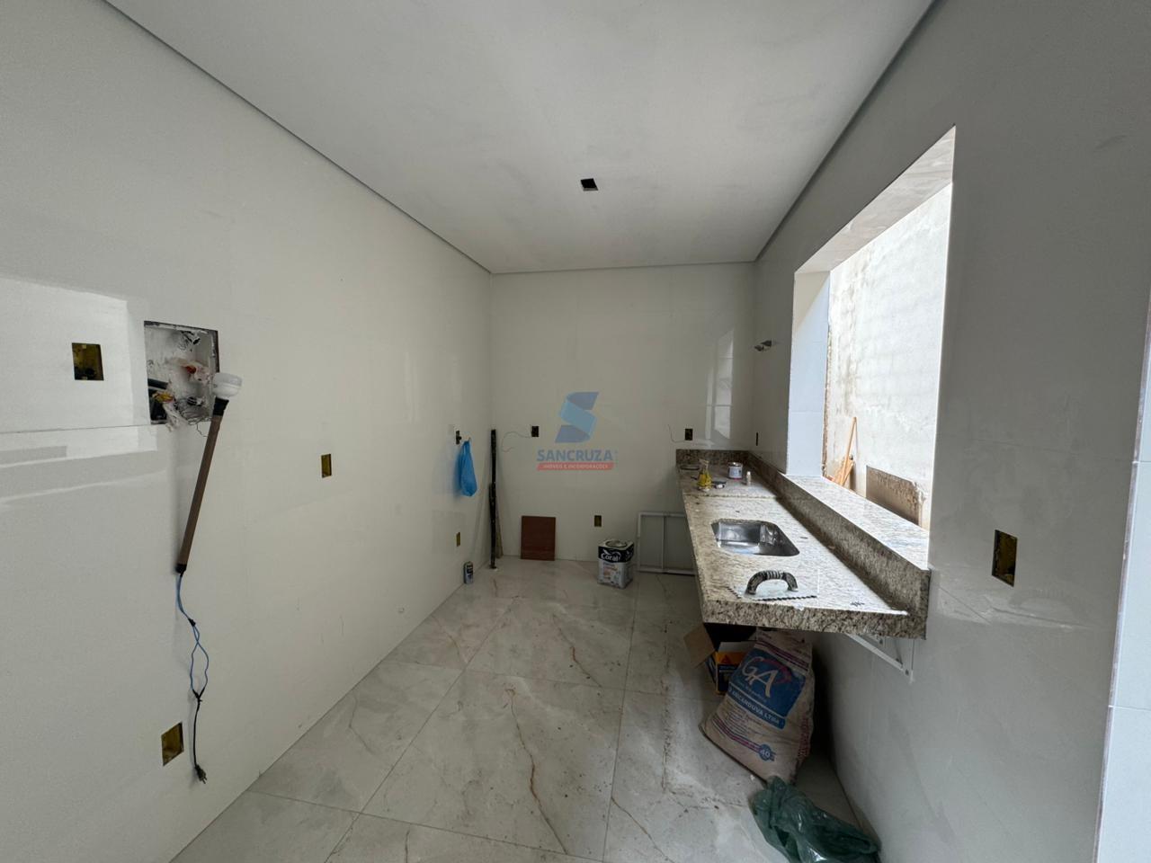 Casa Geminada à venda no Industrial São Luiz: 