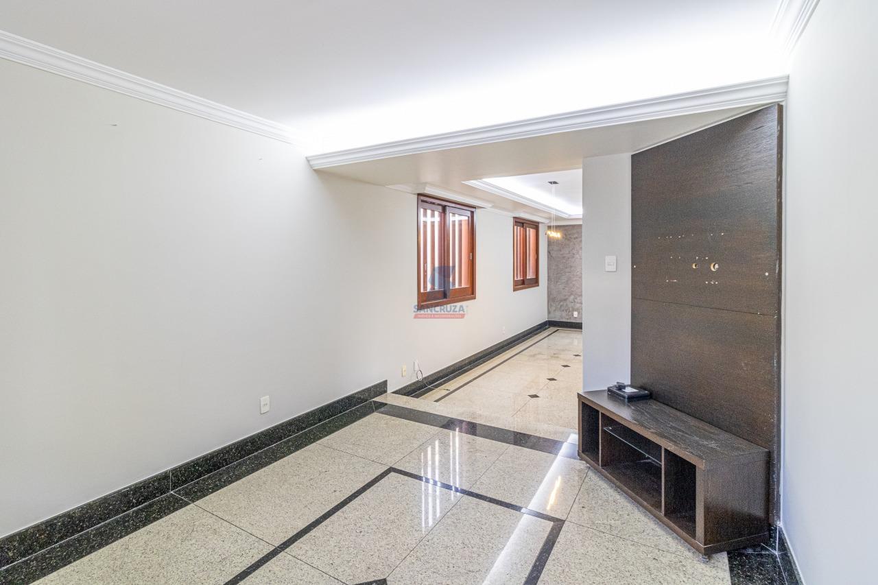 Casa à venda no Conjunto Água Branca: 