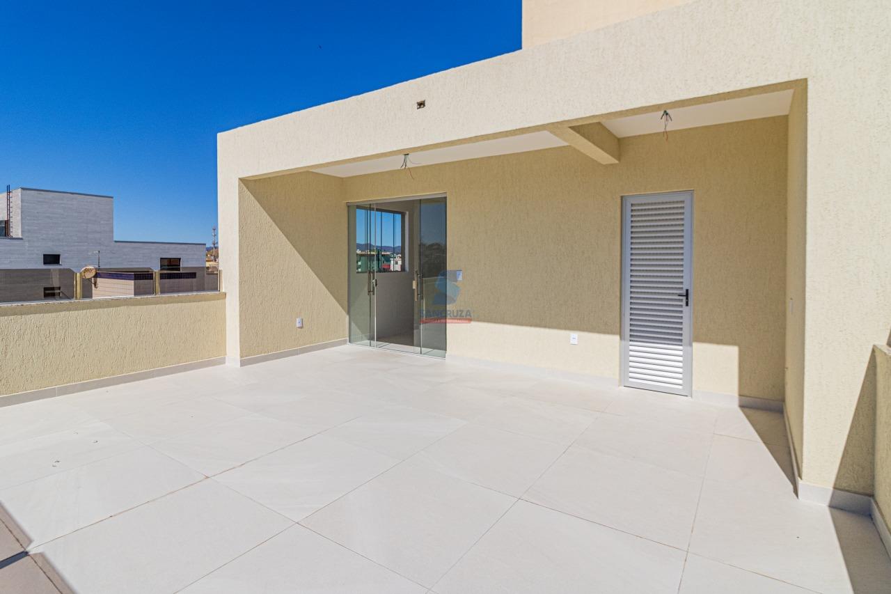 Cobertura à venda no Riacho das Pedras: 