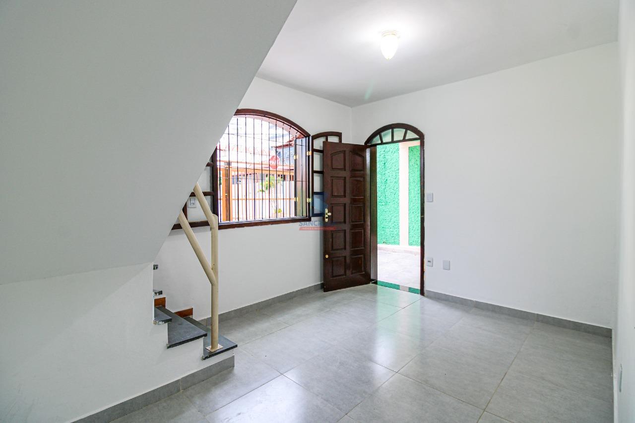 Casa Geminada para aluguel no Fonte Grande: 