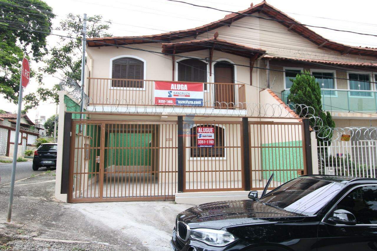 Casa Geminada para aluguel no Fonte Grande: 