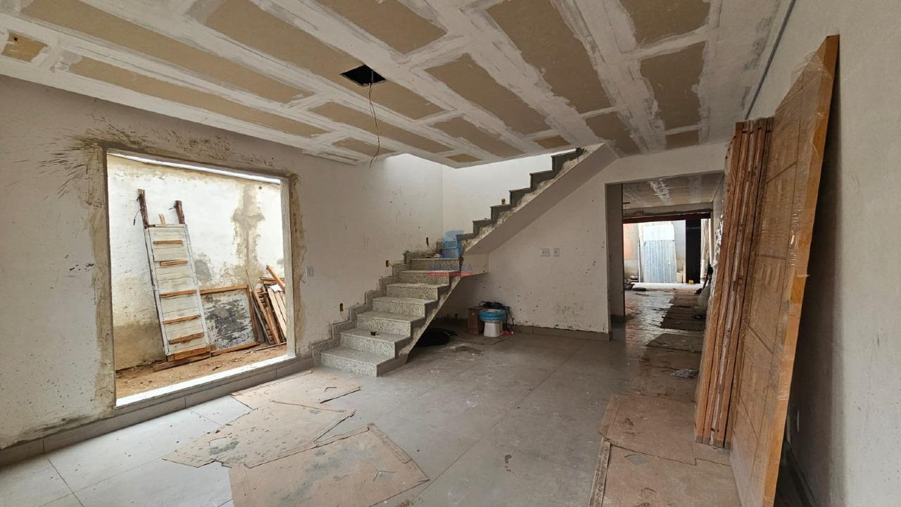 Casa Geminada à venda no Santa Helena: 