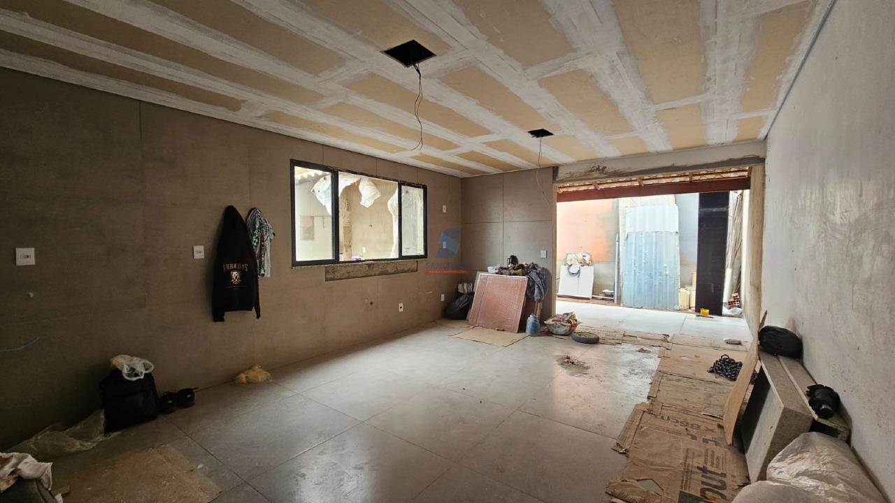 Casa Geminada à venda no Santa Helena: 