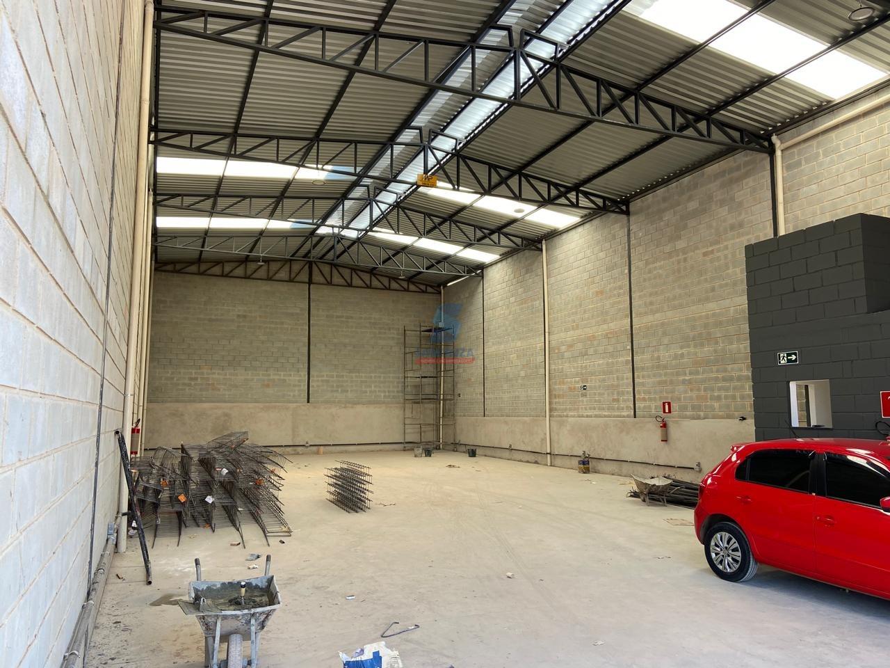 Galpão para aluguel no DUQUE DE CAXIAS: 