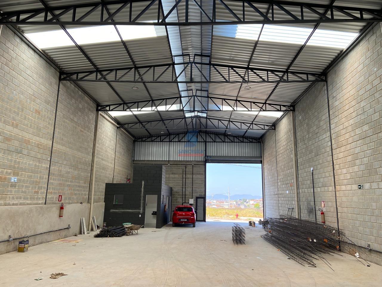 Galpão para aluguel no DUQUE DE CAXIAS: 