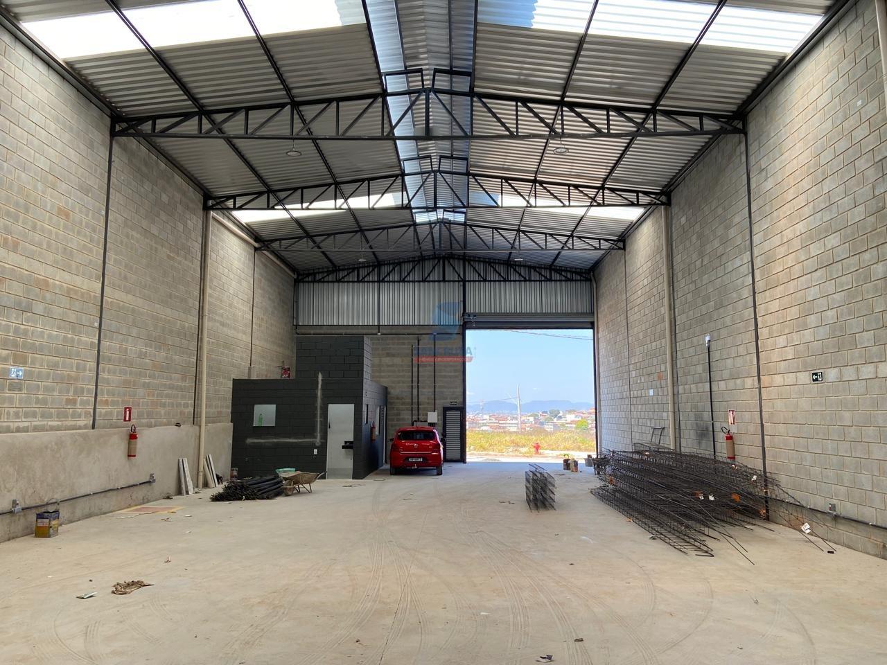 Galpão para aluguel no DUQUE DE CAXIAS: 