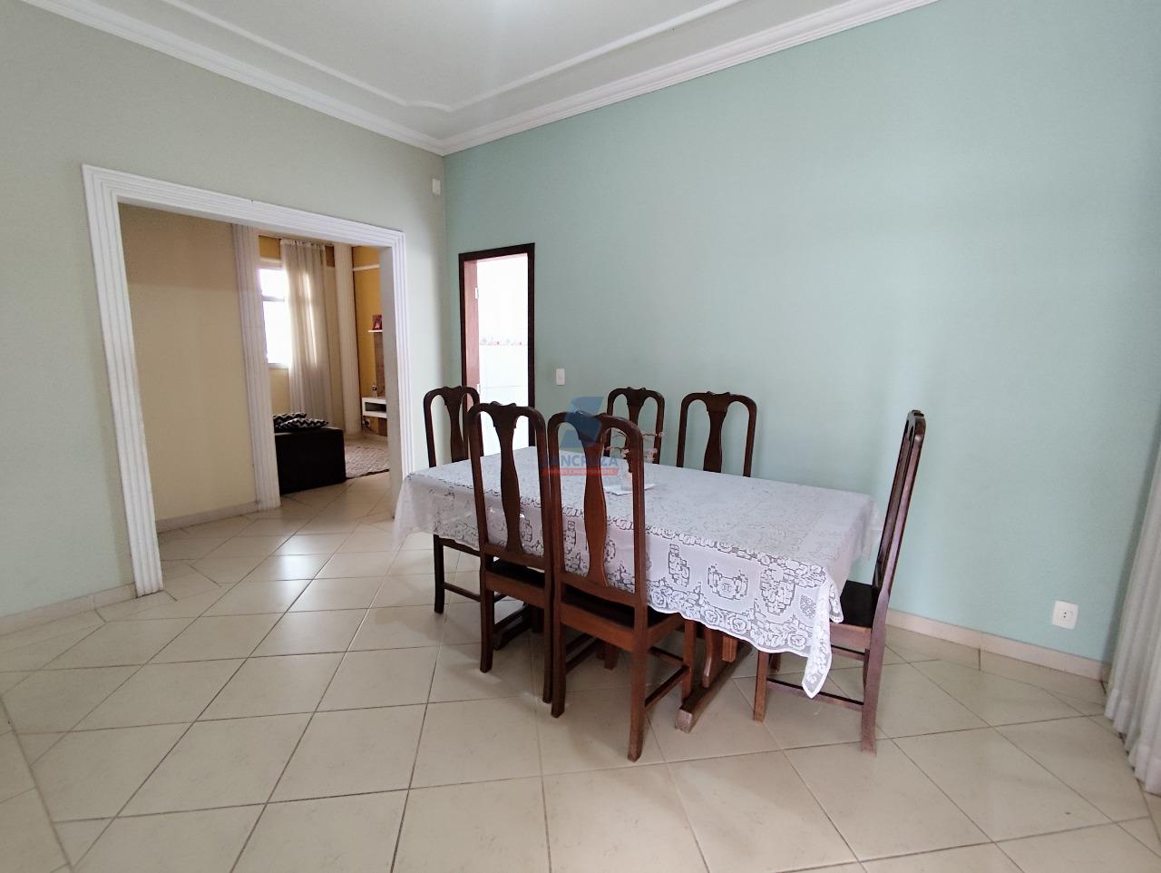 Casa à venda no Tropical: 