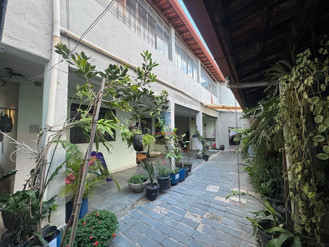 Casa Comercial à venda no Canadá: 