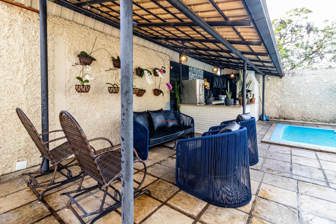 Casa à venda no Santa Cruz Industrial: 