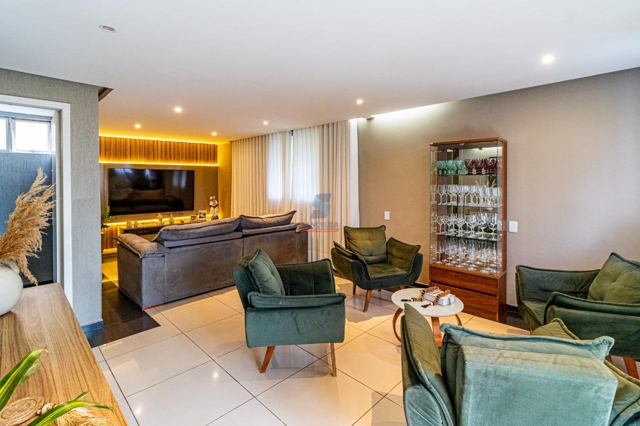 Casa à venda no Santa Cruz Industrial: 