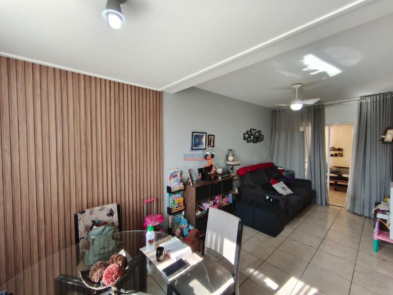 Casa de condomínio à venda no Cabral: 